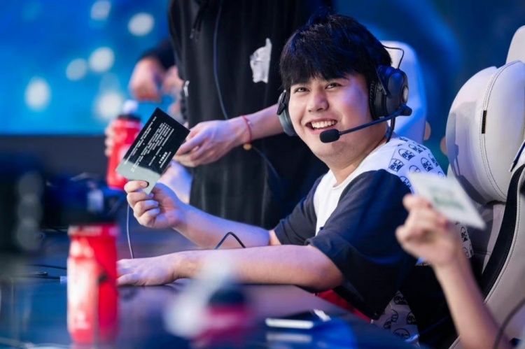 交锋也是竞 交锋也是竞