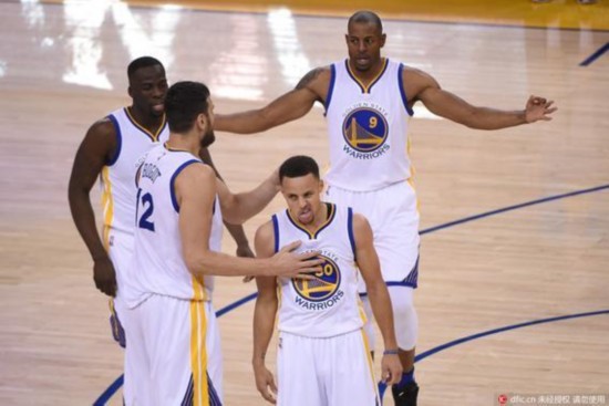 中国大奖赛：汉密尔顿获冲刺赛第一名.